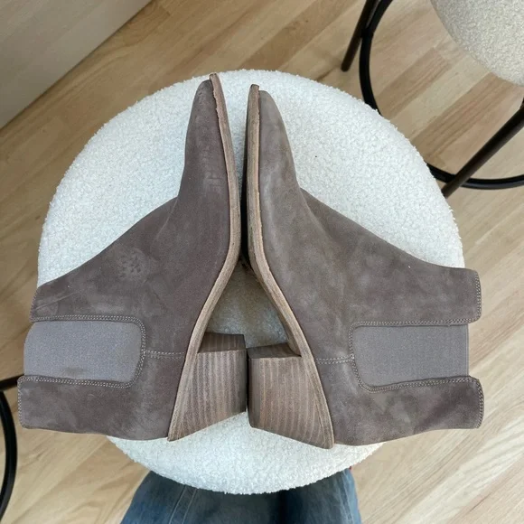 Kenneth Cole - Picture 3 of 11